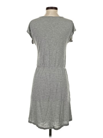 Old Navy Casual Dress (view 2)