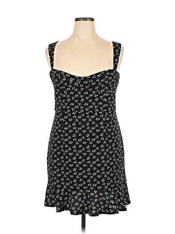 Hutch Casual Dress (view 1)