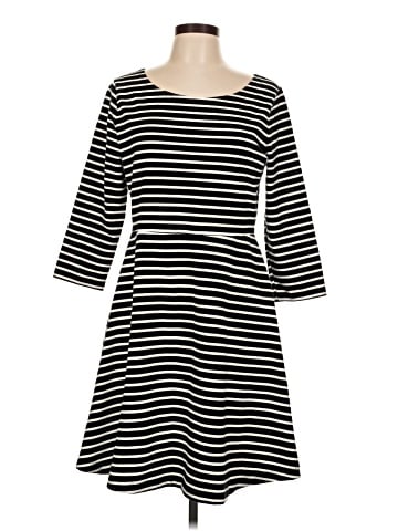 Old Navy Casual Dress (view 1)