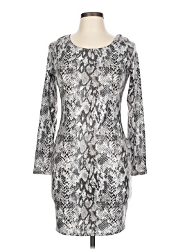 A3 Design Women's Clothing On Sale Up To 90% Off Retail | ThredUp