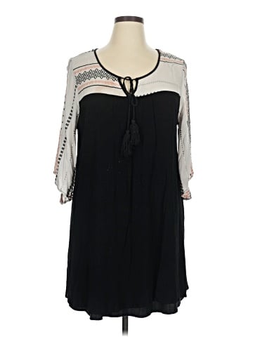 Love Delirious Los Angeles Casual Dress (view 1)