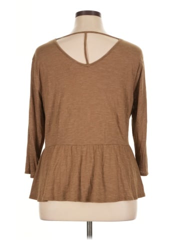 Cato 3/4 Sleeve Top (view 2)