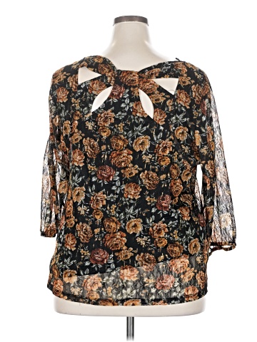 Sara Michelle 3/4 Sleeve T-Shirt (view 2)