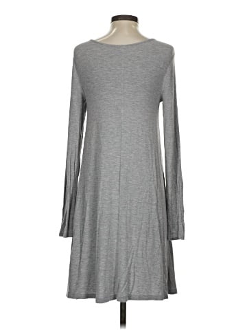 Old Navy Casual Dress (view 2)