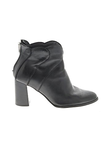 Adrienne Vittadini Ankle Boots (view 1)