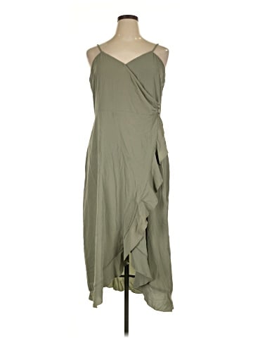 Jennifer Lopez Casual Dress (view 1)