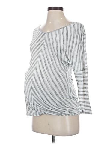 Liz Lange Maternity 3/4 Sleeve T-Shirt (view 1)