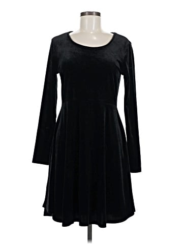 Alison Andrews Casual Dress (view 1)