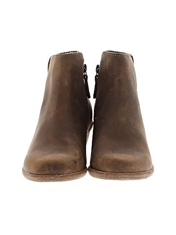 Unstructured by Clarks Ankle Boots (view 2)