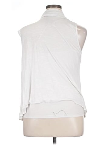 Discreet Cardigan (view 2)