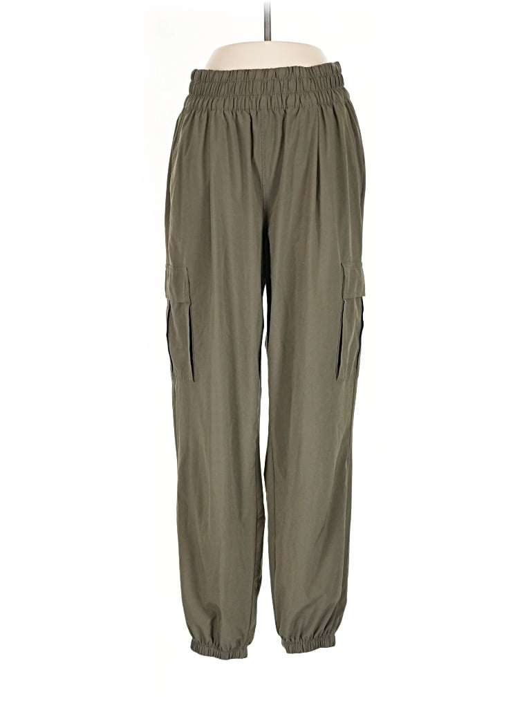 Pre-owned Vuori Cargo Pants In Green