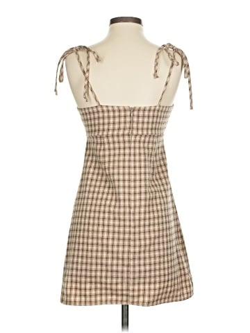 Kendall & Kylie Casual Dress (view 2)