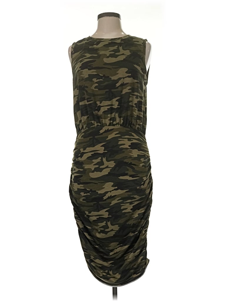 Pre-owned Fate Casual Dress In Green
