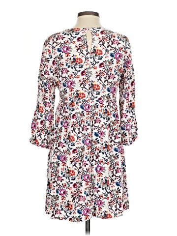 Old Navy Casual Dress (view 2)