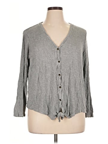 True Craft 3/4 Sleeve Blouse (view 1)