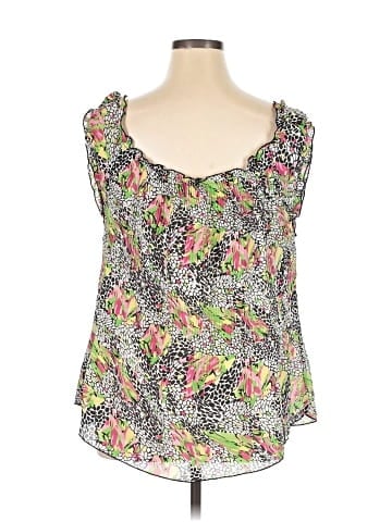 Jennifer Lauren Sleeveless Blouse (view 2)