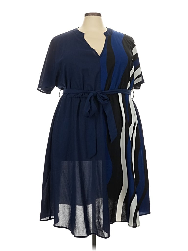 Pre-owned Bloomchic Casual Dress In Blue