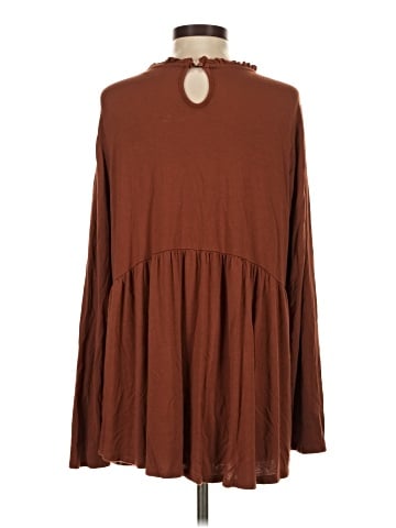 Hailey & Co. Long Sleeve Blouse (view 2)