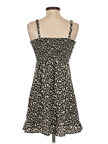 Old Navy Casual Dress (view 2)