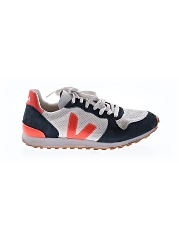 VEJA Sneakers (view 1)