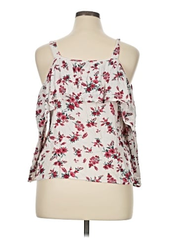 Charming Charlie 3/4 Sleeve Blouse (view 2)