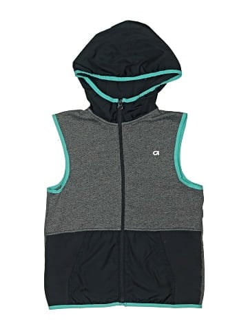 Gap Fit Outlet Vest (view 1)