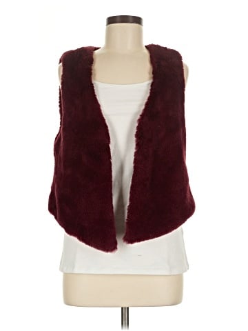 Me Jane Faux Fur Vest (view 1)
