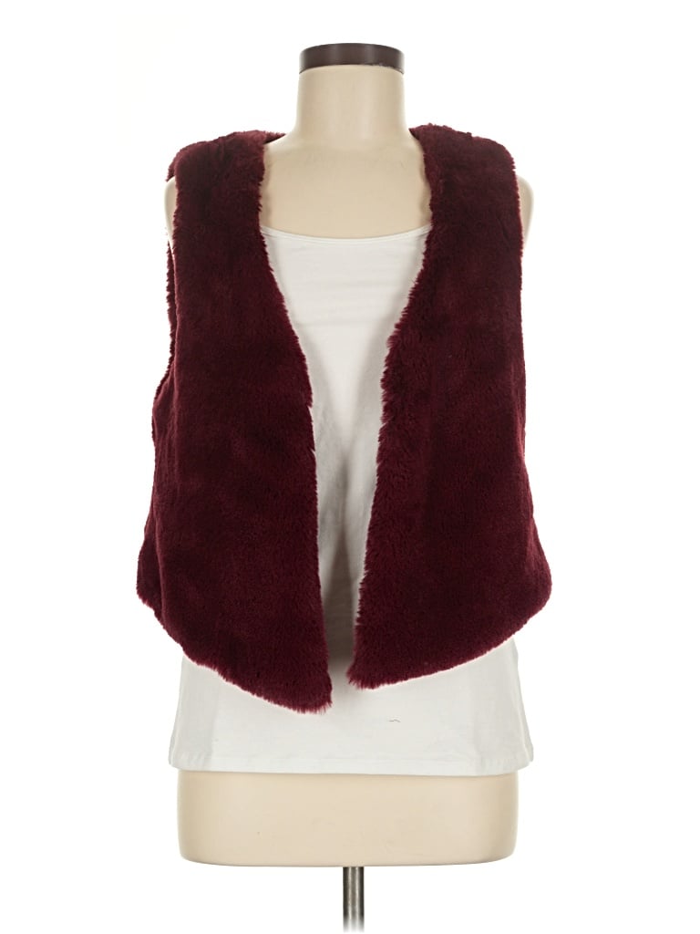 Me Jane Faux Fur Vest In Burgundy