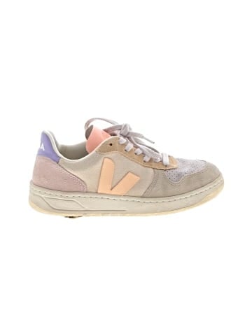 VEJA Sneakers (view 1)