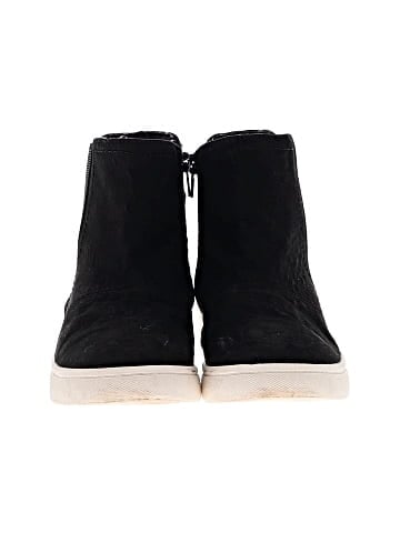 Harper Canyon Ankle Boots (view 2)