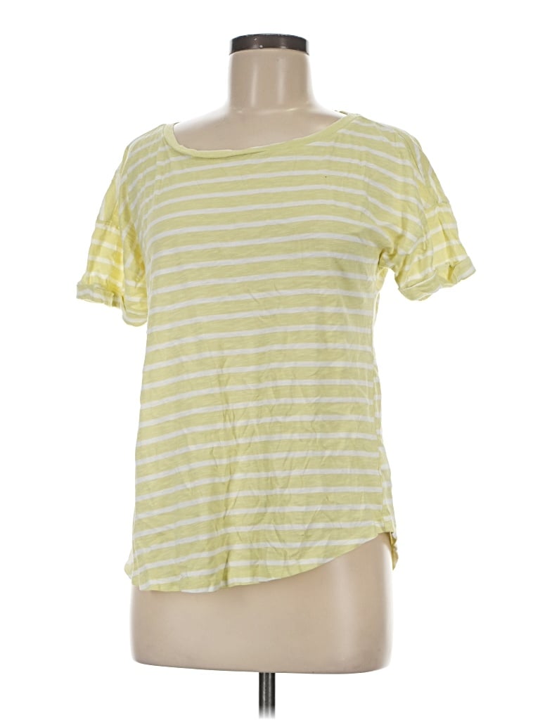 Pre-owned 24/7 Maurices Short Sleeve T-shirt In Yellow