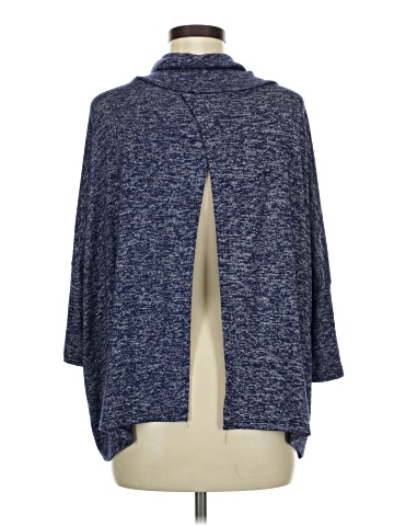 Basil heart Lola Poncho (view 2)