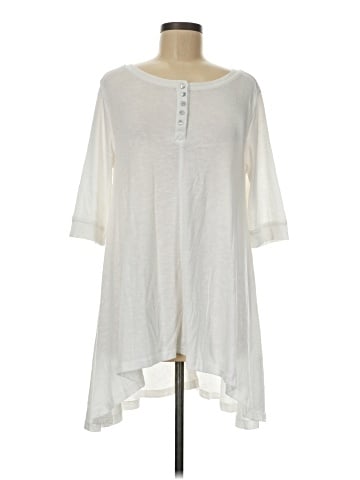 Amaryllis 3/4 Sleeve Top (view 1)