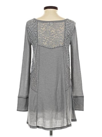 E by Eloise Long Sleeve T-Shirt (view 2)