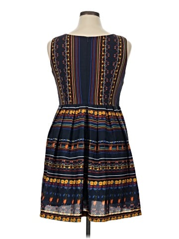 Lavand. Casual Dress (view 2)