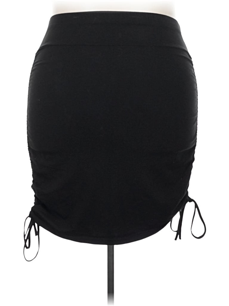 Pre-owned Shein Curve Casual Skirt In Black