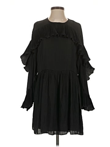 DRA Casual Dress (view 1)