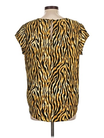 Larry Levine Short Sleeve Blouse (view 2)
