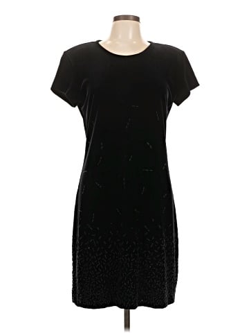 Jeffrey & Dara Casual Dress (view 1)