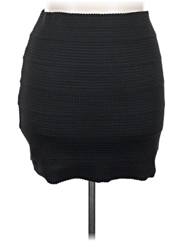 Xhilaration Casual Skirt (view 1)