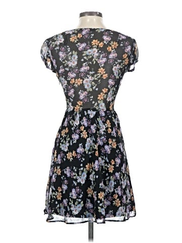 Trafaluc by Zara Casual Dress (view 2)