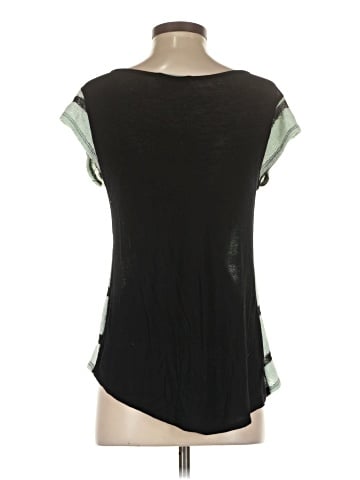 Julie's Closet Short Sleeve Top (view 2)