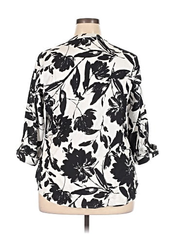 Sara Michelle Short Sleeve Blouse (view 2)