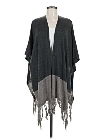 Mystree Poncho (view 1)