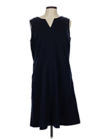 Croft & Barrow Casual Dress (view 1)