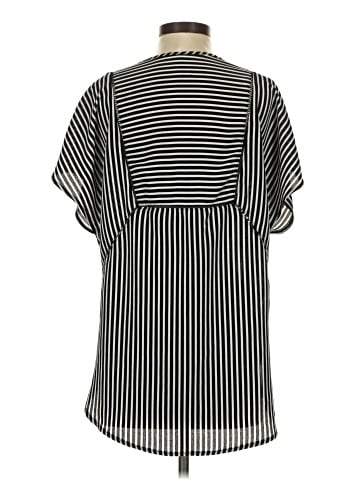 Xhilaration Short Sleeve Blouse (view 2)