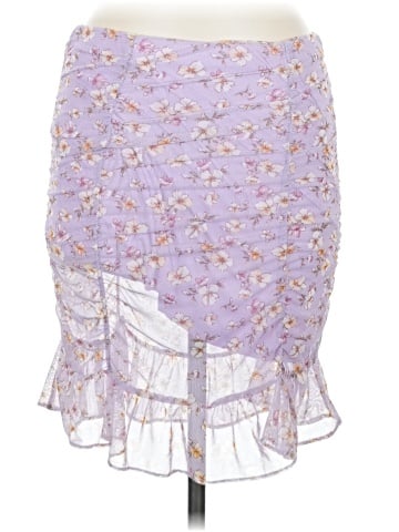 Story On Casual Skirt (view 1)