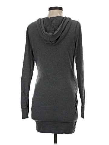 Liz Lange Maternity for Target Long Sleeve T-Shirt (view 2)