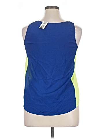 One Clothing Sleeveless Top (view 2)