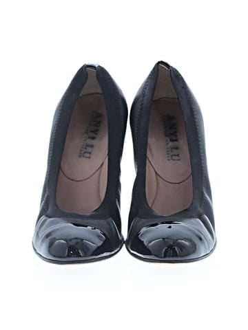 Anyi Lu Heels (view 2)